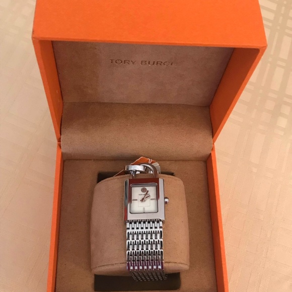 Tory Burch Watch New With Tags TBW7101
